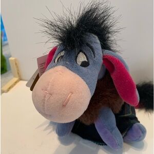 Disney Store  UK Highlander Eeyore 2001 Beanie Scottish Kilt